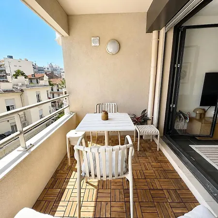 Luxury With Terrace Ac And Parking *