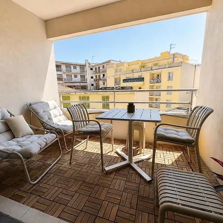 Luxury With Terrace Ac And Parking Antibes
