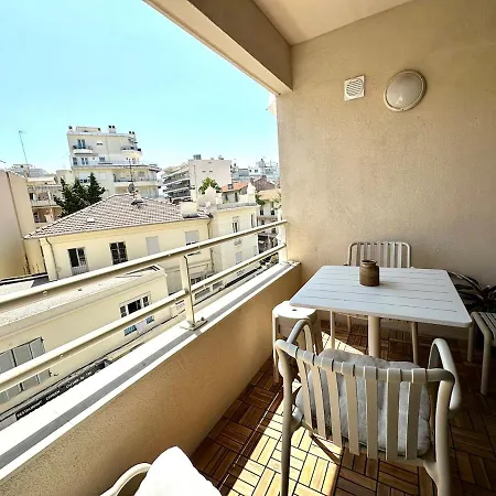 Luxury With Terrace Ac And Parking Apartment