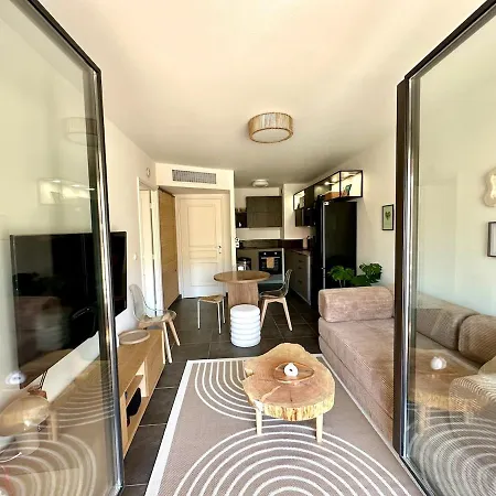 Luxury With Terrace Ac And Parking Apartment Antibes