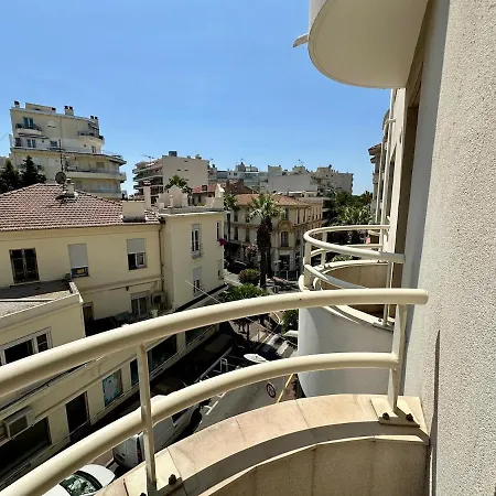 Luxury With Terrace Ac And Parking Apartment *